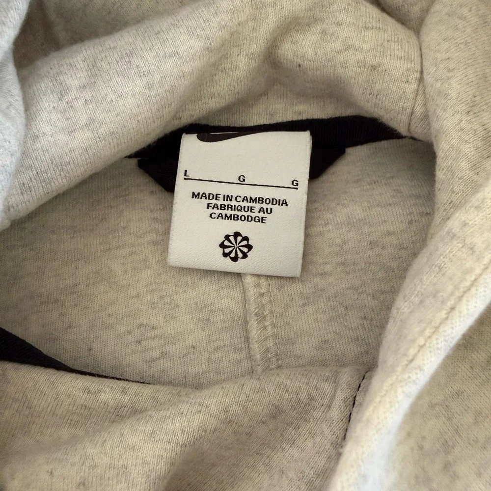 Nike Tech Oatmeal Heather/Reflective Black Reverse/Full-Zip Performance Jacket